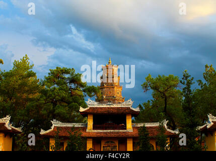 Thien Mu Pagode in Hue, Vietnam Stockfoto