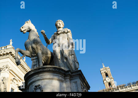 Castor und Pollux Denkmal oben auf die von der Cordonata auf Piazza del Campidoglio, Kapitol. Rom, Italien Stockfoto