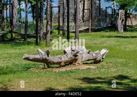 Wand von der alten Festung Tsari Mali Grad, in der Nähe von Dorf Belchin, Provinz Sofia, Bulgarien. Stockfoto