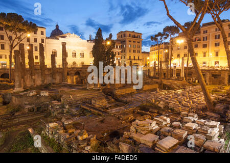 Tempel B, Fortuna Huiusce Diei gewidmet. Antiken Rom bleibt am Largo di Torre Argentina, Rom, Italien Stockfoto