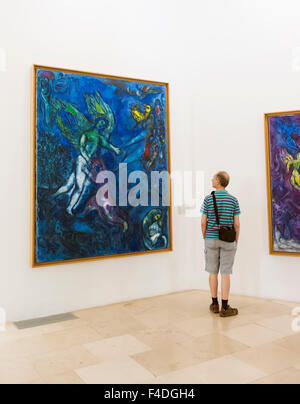 Besucher am Kunstmuseum Stockfoto