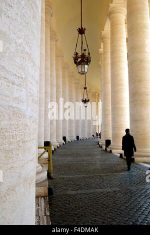 Spalten in den Petersplatz im Vatikan, Rom, Italien Stockfoto