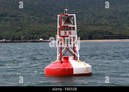 Die Fahrrinne Boje aus der Werft in Little River, N.S. Stockfoto