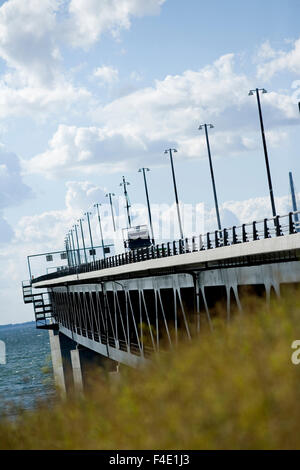 Verkehr auf Oresunds Brücke, Skane, Schweden. Stockfoto