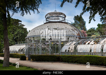 Chile, Santiago, Parque Quinta Normal Park, antike Gewächshaus. Stockfoto