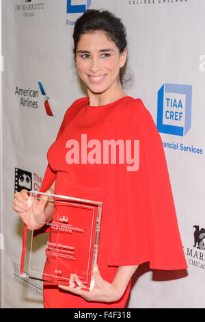 Chicago, USA. 16. Oktober 2015. Sarah Silverman besucht einen roten Teppich während der 2015 Chicago International Film Festival bei AMC River East 21 am 16. Oktober 2015. Bildnachweis: Daniel Boczarski/Alamy Live-Nachrichten Stockfoto