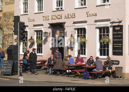 Ein Besuch in der historischen Universitätsstadt Oxford Oxfordshire England UK Kings Arms Pub Stockfoto