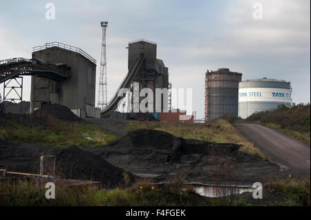 Port Talbot, Wales, UK. 16. Oktober 2015. Jobs bei einer Reihe von TATA Steel Pflanzen erwartet als der Zustrom von billigen Stahl verloren und hohe Energiepreise machen britische Stahlwerke nicht wettbewerbsfähig. Es wird erwartet, dass TATA in Port Talbot, South Wales, nicht beeinträchtigt wird. Bildnachweis: roger tiley/Alamy Live-Nachrichten Stockfoto