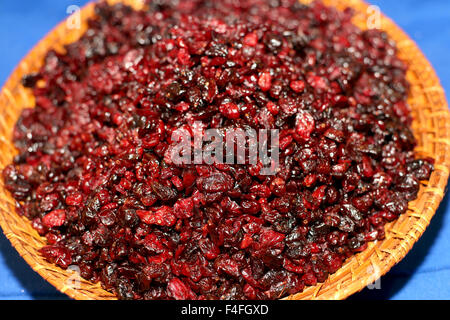 Frisch getrocknete Cranberries in eine schöne Schale Stockfoto