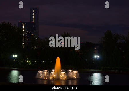 Blick auf die Stadt Moskau Victory Park in der Nacht. Stockfoto