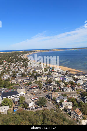 Provincetown, Massachusetts, Cape Cod Blick auf die Stadt und Strand und Meer Blick von oben. Stockfoto