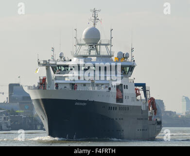 RRS Discovery Überschrift auf der Themse aus London Stockfoto