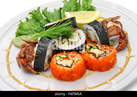 Spinne Roll, Maki Sushi gemacht von soft-Shell Crab Tempura und Sushi-Reis, Halloween Party Abendessen Stockfoto