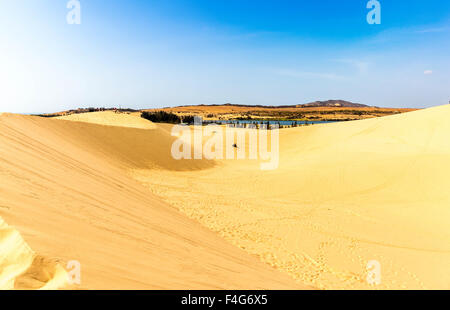 Schöne Sanddünen im Bau Trang Resort, Phan Thiet, Vietnam Stockfoto