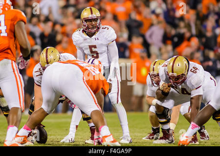 Boston College Eagles-quarterback Jeff Smith (5) während der NCAA Football-Spiel zwischen Boston College und Clemson im Death Valley in Clemson, SC. David Bräutigam/CSM Stockfoto