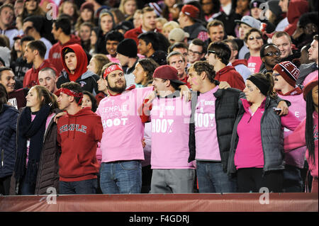 Philadelphia, Pennsylvania, USA. 17. Oktober 2015. Tempel-Studenten und Fans während des Spiels am Lincoln Financial Field in Philadelphia Pa © Ricky Fitchett/ZUMA Draht/Alamy Live News Stockfoto