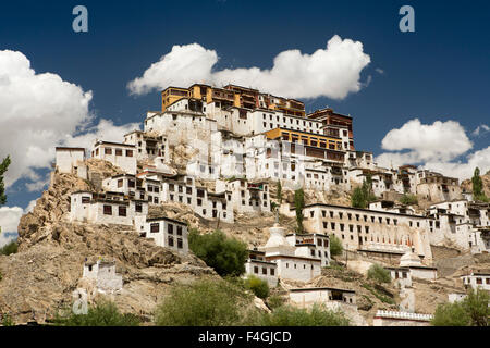 Indien, Jammu & Kashmir, Ladakh, Thikse, alte Hang Gompa, die "Kleinen Potala" Kloster Stockfoto