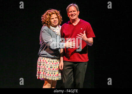 Die Kids in der Halle ist eine kanadische Sketch Comedy-Gruppe gegründet 1984, bestehend aus Komiker Dave Foley, Kevin McDonald, Bruce McCulloch, Mark McKinney und Scott Thompson. Stockfoto