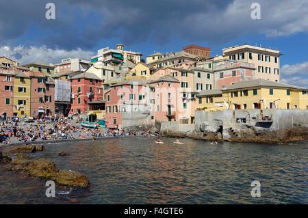 Boccadasse, Fischerdorf und Vorort von Genua, Riviera, Ligurien, Italien, Europa Stockfoto