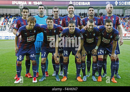 Eibar Gruppe Mannschaftsaufstellung, 17. Oktober 2015 - Fußball: spanische Primera Division "Liga BBVA" match zwischen Sevilla CF SD Eibar 1: 1 im Ipurua-Stadion in Eibar, Spai. © D.Nakashima/AFLO/Alamy-Live-Nachrichten Stockfoto