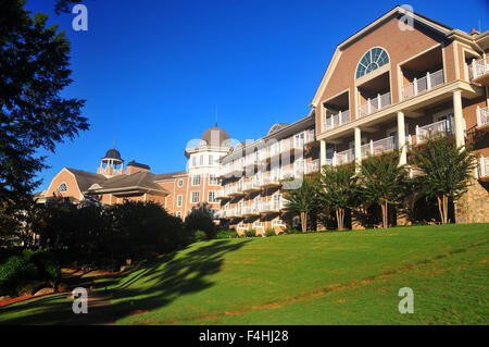 Die Unterkunft The Ritz-Carlton-Reynolds - ist Lake Oconee eine 5-Sterne resort, dass Funktionen Golf und andere Aktivitäten in wunderschöner Umgebung. Stockfoto