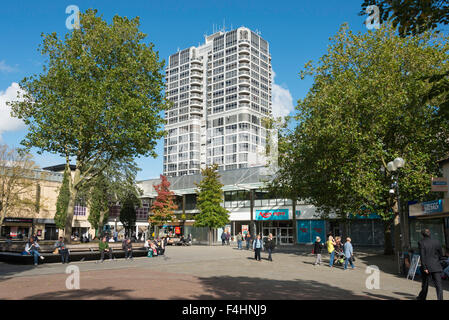 David Murray John Tower vom Canal Walk, Swindon, Wiltshire, England, Vereinigtes Königreich Stockfoto