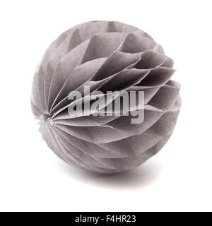 Papier Kugel Ornament isoliert auf weißem Hintergrund Stockfoto