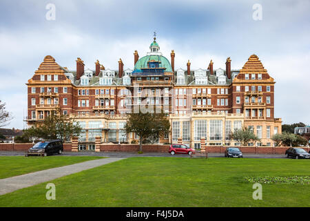 Die einst Metropole Hotel, jetzt Wohnungen, The Leas, Folkestone, Kent Stockfoto