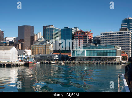 Waterfront und Queens Wharf vom Hafen, Wellington, Nordinsel, Neuseeland, Pazifik Stockfoto