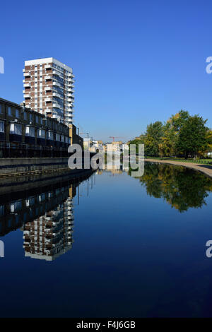 Regent es Canal, Limehouse, Tower Hamlets, East London, Vereinigtes Königreich Stockfoto