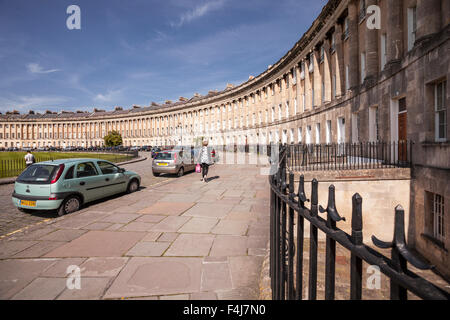 Die Royal Crescent, Bath, UNESCO-Weltkulturerbe, Avon, England, Vereinigtes Königreich, Europa Stockfoto