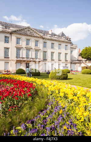 Die Gärten des Musée des Beaux-Arts (Museum of Fine Arts) in Tours, Indre-et-Loire, Frankreich, Europa Stockfoto