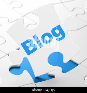 Web-Development-Konzept: Blog auf Puzzle-Hintergrund Stockfoto