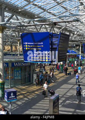 dh Waverley Bahnhof WAVERLEY EDINBURGH Waverley Bahnhof Edinburgh Bahnhofshalle Plattform Hinweisschild Stockfoto