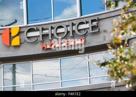 Ein Logo Zeichen außerhalb der Hauptsitz der Choice Hotels International, Inc. in Rockville, Maryland am 18. Oktober 2015. Stockfoto