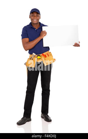 professionelle afrikanischen Mechaniker halten weißen Tafel Stockfoto