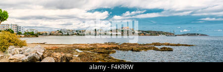 Blick auf Ibiza-Stadt und Mittelmeer. Spanien Stockfoto