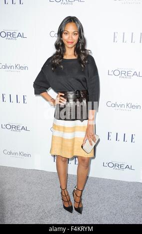 Los Angeles, CA, USA. 19. Oktober 2015. Zoe Saldana im Ankunftsbereich für 2015 ELLE Frauen in Hollywood Awards, vier Jahreszeiten Hotel Beverly Hills, Los Angeles, CA 19. Oktober 2015. Bildnachweis: Elizabeth Goodenough/Everett Collection/Alamy Live-Nachrichten Stockfoto
