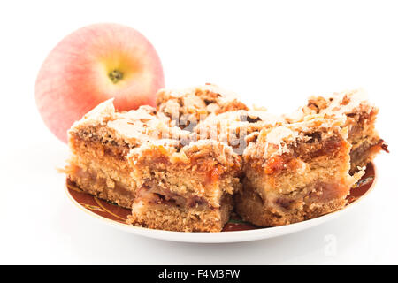 Apfelkuchen, isoliert auf weiss. Stockfoto