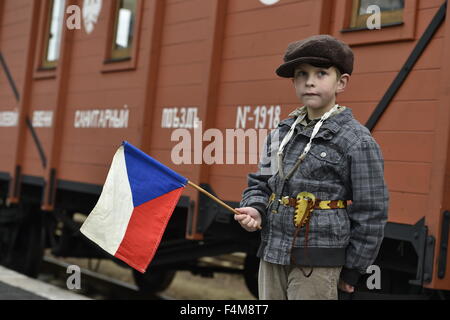 Die Legion zu trainieren ist eine mobile Nachbildung eines Zuges Legionen auf der Transsibirischen Eisenbahn. Museum der tschechoslowakischen Legionen in Russland präsentiert neue Kutsche für Schneider in Brno, Tschechische Republik, 20. Oktober 2015. (Foto/Vaclav Salek CTK) Stockfoto