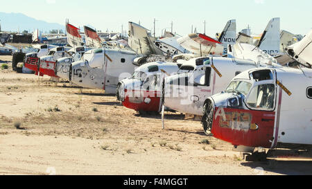 Lagerfläche für pensionierte militärische Flugzeuge an Davis-Monthan Air Force Base in Tucson, Arizona Stockfoto