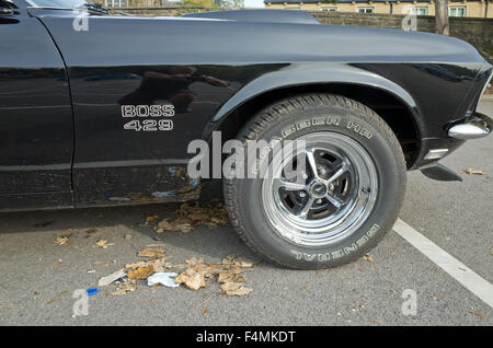 Schwarzen Ford Mustang Boss 429 Big Block, in öffentlicher Parkplatz geparkt Stockfoto