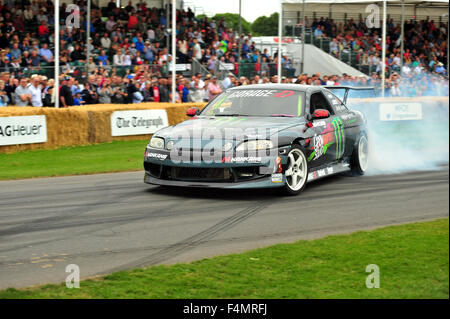 Derek Butler in einem 1993 Toyota Soarer auf dem Goodwood Festival of Speed im Vereinigten Königreich. Stockfoto