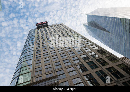 H & M-Gebäude bei der 42nd Street in New York City USA Stockfoto