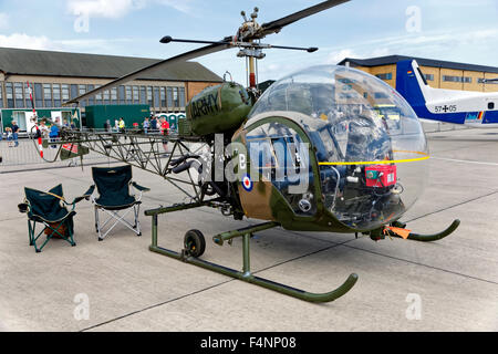 Ehemalige Army Air Corps (AAC) 1964 Westland Sioux AH.1 XT131 hier abgebildet auf der RNAS Yeovilton internationale Luft Tag, UK, 2015. Stockfoto