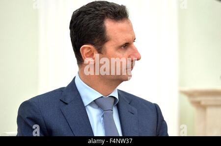 Moskau, Russland. 20. Oktober 2015. Syriens Präsident Bashar Assad bei seinem Treffen mit Präsident Vladimir Putin im Kreml 20. Oktober 2015 in Moskau, Russland. Assad wurde in Moskau auf seiner ersten Reise ins Ausland seit Ausbruch des Krieges in Syrien. Stockfoto