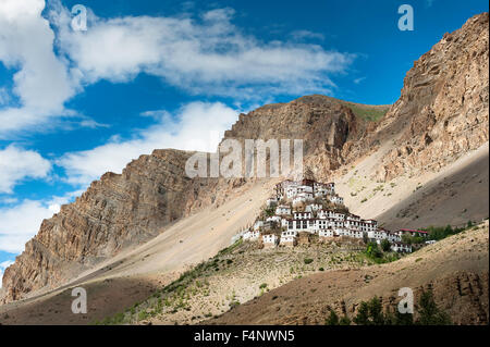 Ki-Kloster-Landschaft mit Wolken Stockfoto