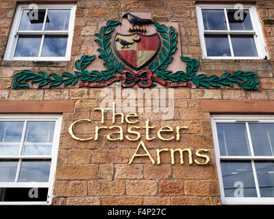Wappen auf den Craster Arms Pub an Beadnell Northumberland in England Stockfoto