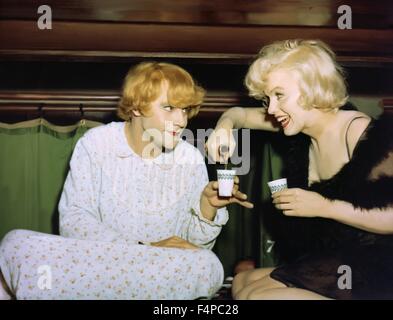 Marilyn Monroe, Jack Lemmon / Some wie es heißen 1959 unter der Regie von Billy Wilder Stockfoto
