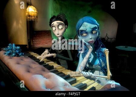 Victor Van Dort, gesprochen von JOHNNY DEPP, und Corpse Bride, geäußert von HELENA BONHAM CARTER / Corpse Bride / 2005 unter der Regie von Tim Burton [WARNER BROS PICTURES] Stockfoto